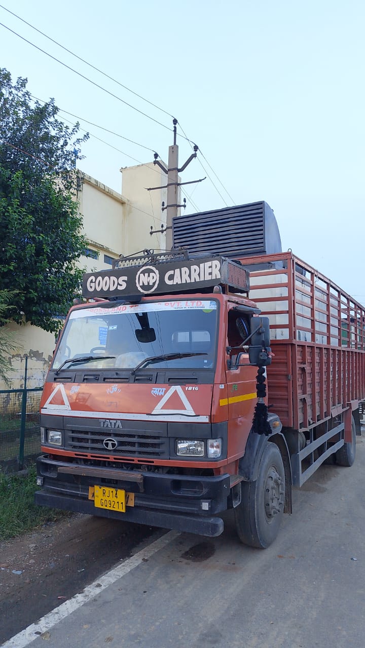 Truck